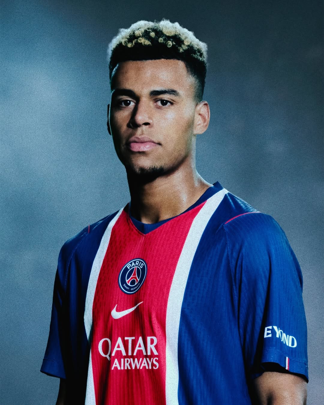 Nike PSG 巴黎聖日門 2026-27 主場球員版球衣 (可加印字章) II2732