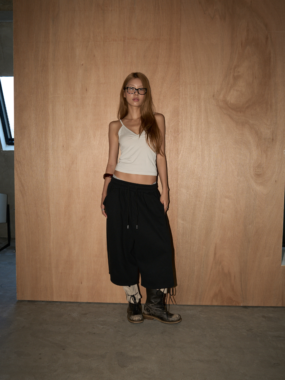 Back Pocket Eyelet Bermuda Pants