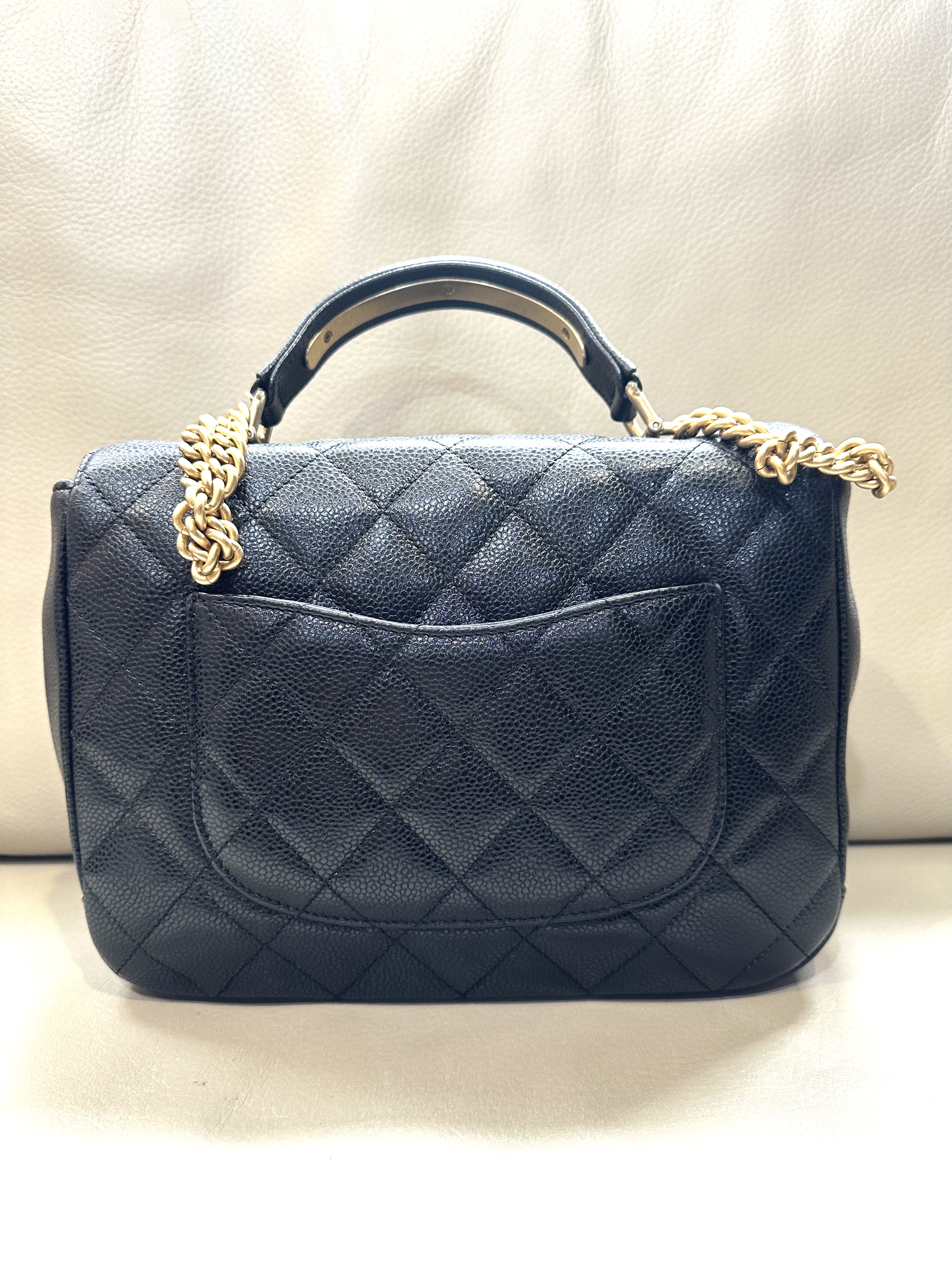 Pre-owned Chanel Black Top Handle Flap Bag / Product Code: 26040501