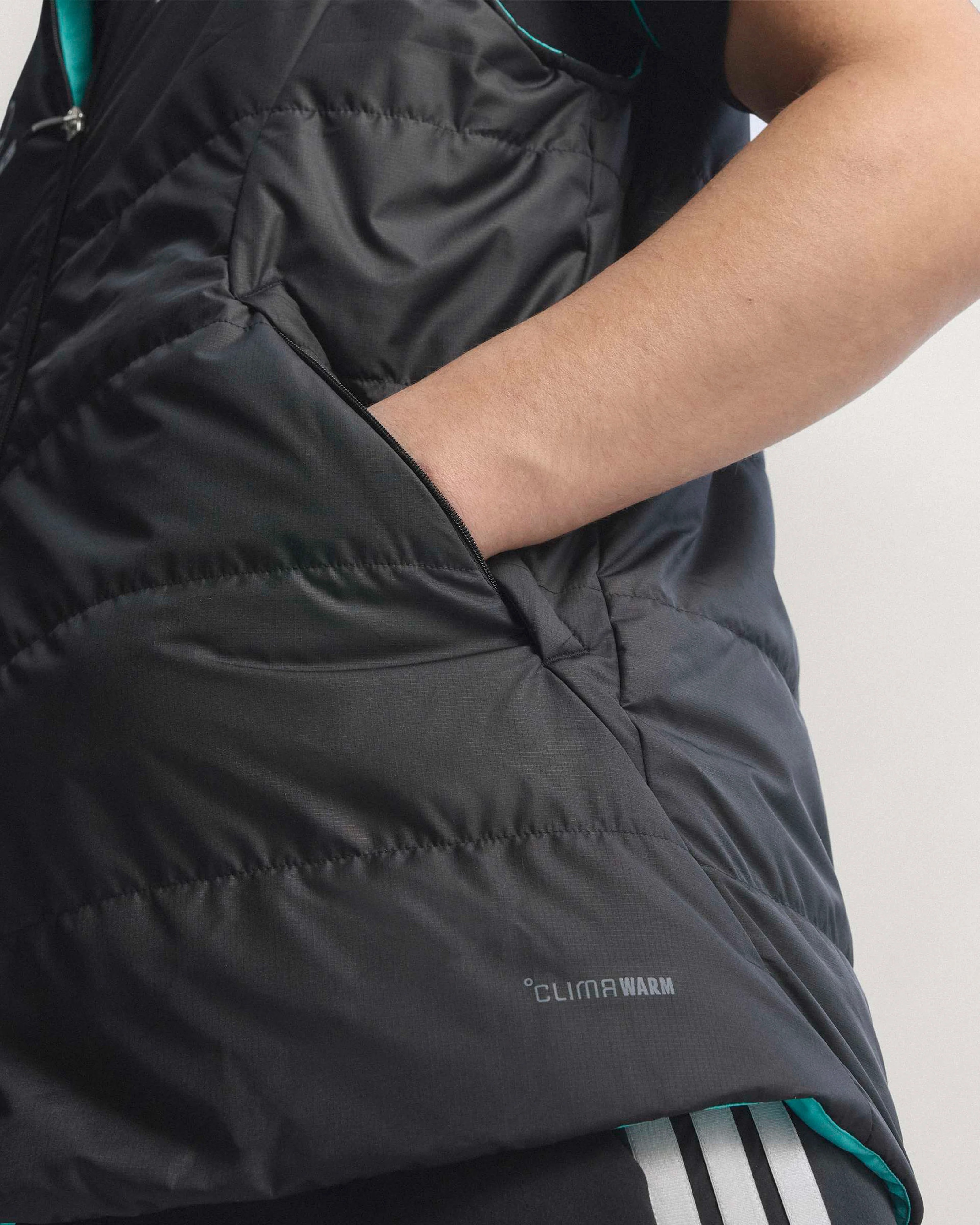 Adidas F1 Mercedes Benz 平治車隊 2026 官方技師背心 KE5476