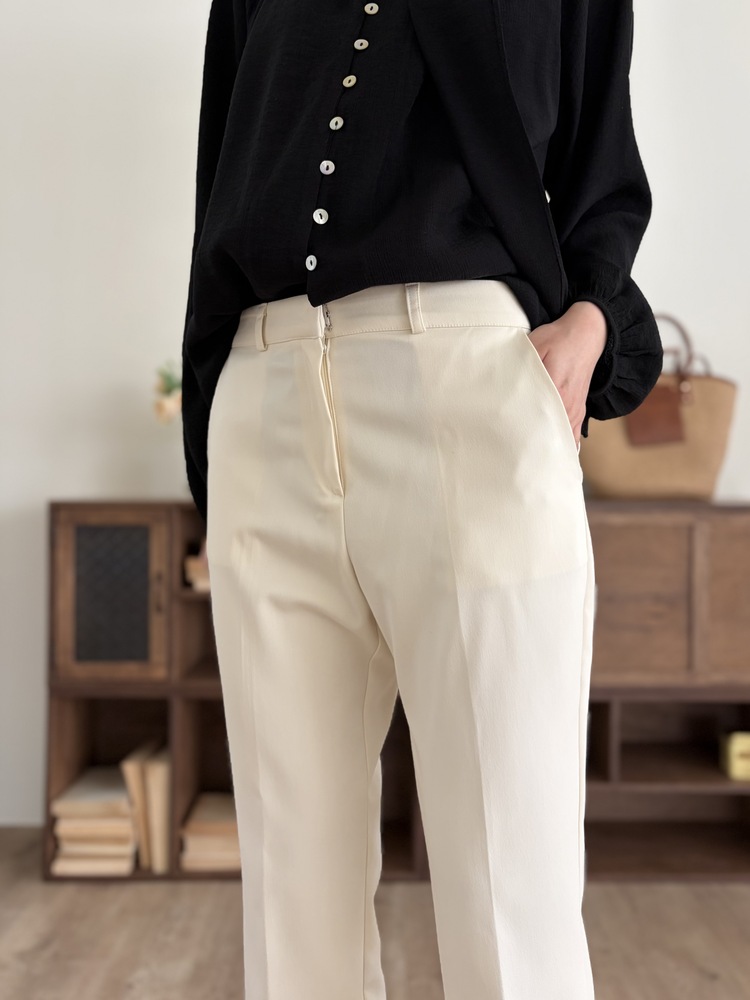 Minimal Tapered Ankle Pants (Ivory)