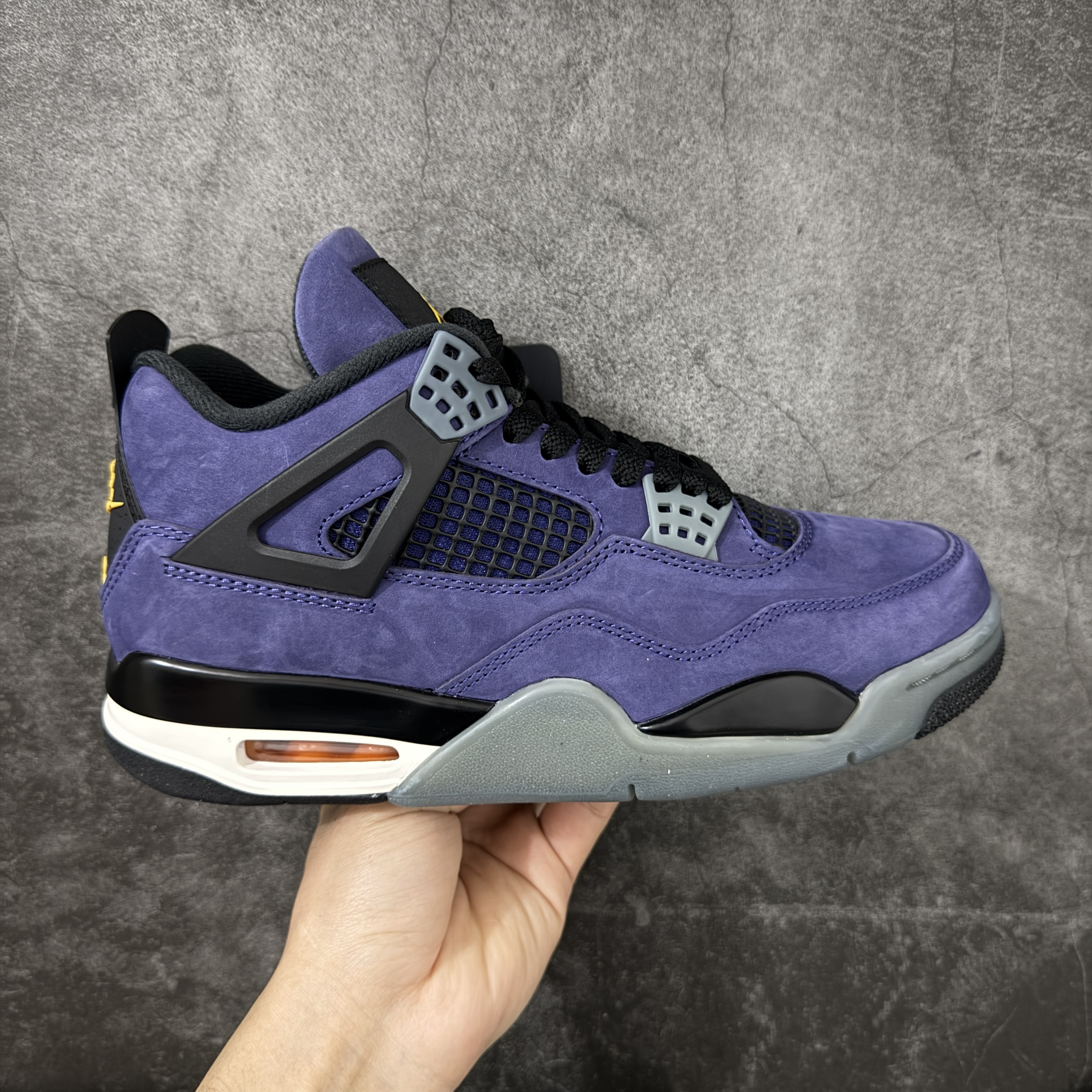 Air Jordan 4 Retro "Lakeshow" FV5029-500 