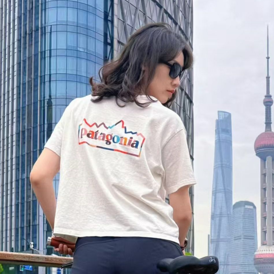 🟥BB00169🟥美版 SS26 Patagonia 彩虹色山脈tee