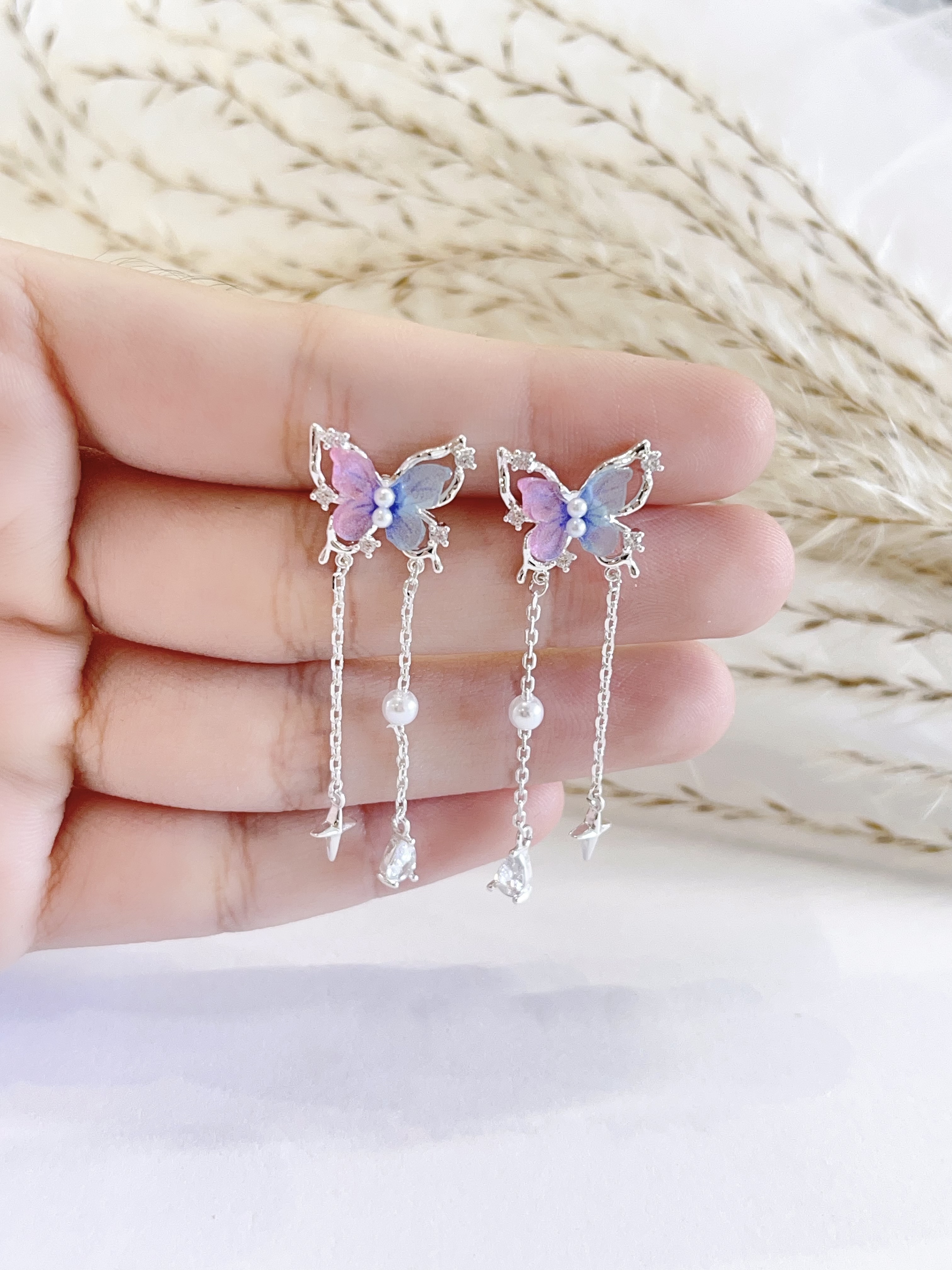 渐变立体蝴蝶双流苏耳环