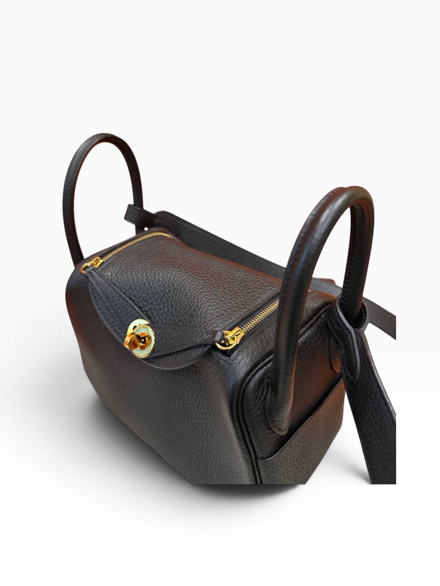 Pre owned Hermes mini Lindy black gold A10304