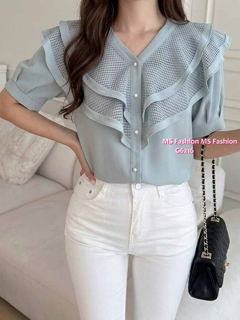 G6216 韓國🇰🇷V高質V領通花ruffle top
