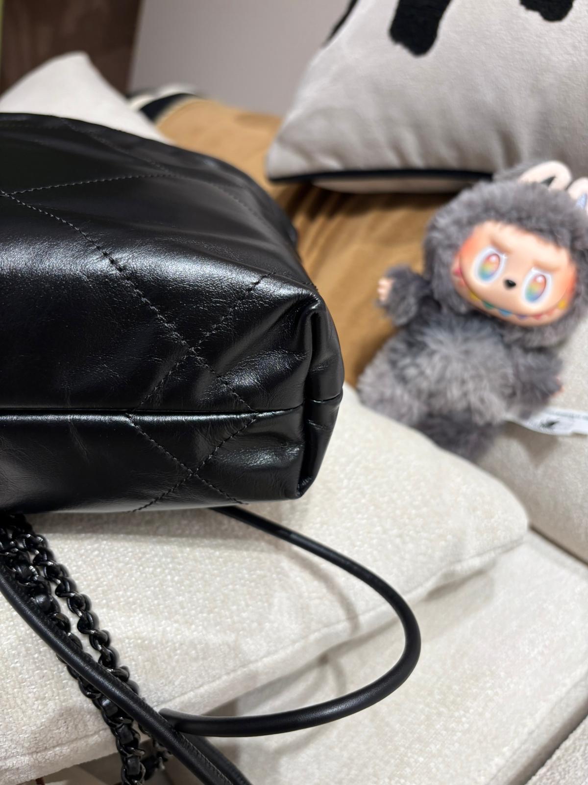 Chanel 22 Mini So Black Calfskin 100%Authentic, 98%New ✅收據副本✅晶片✅Dust bag✅Box