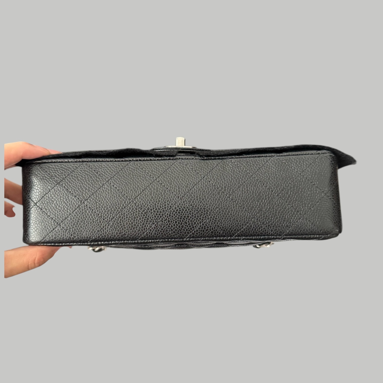 Chanel Caviar CF25銀扣