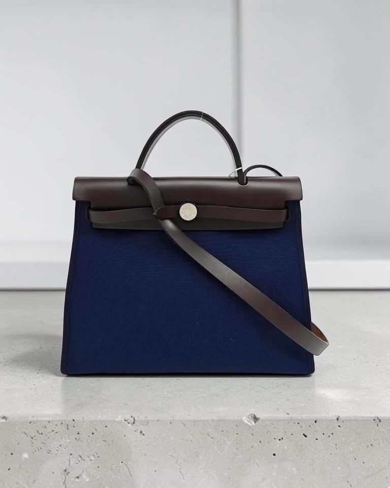 Hermes HERBAG 31,STAMP [R]  100%Authentic,90%New ✅key ＆ lock