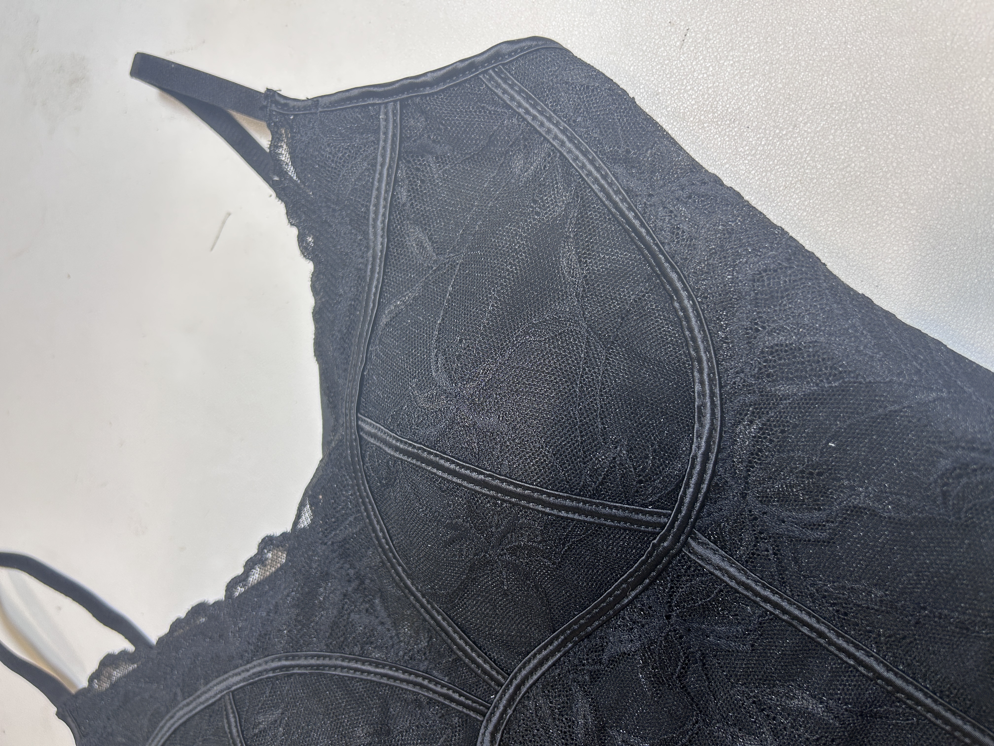 蕾絲花邊吊帶背心