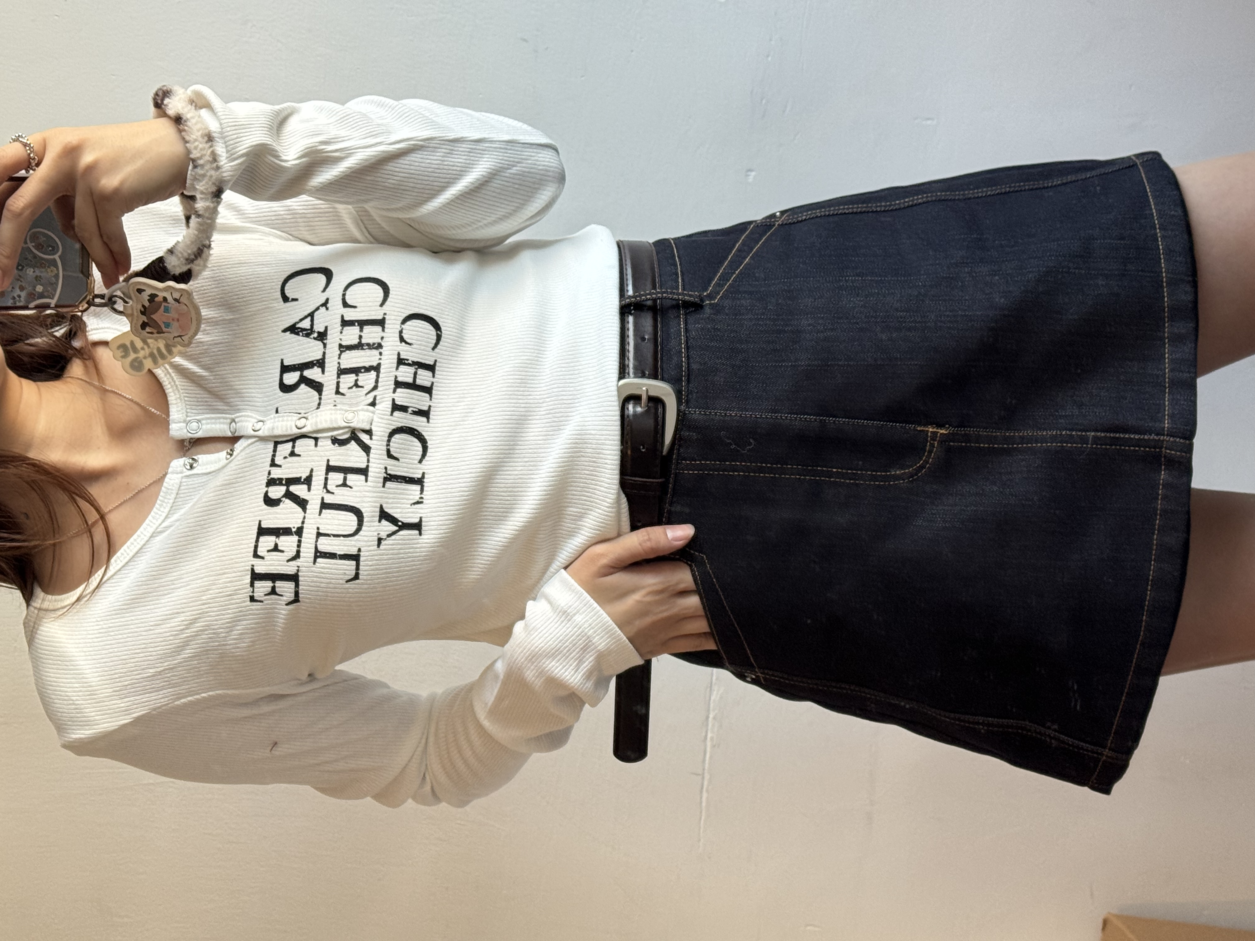 特價 英文字 薄長袖