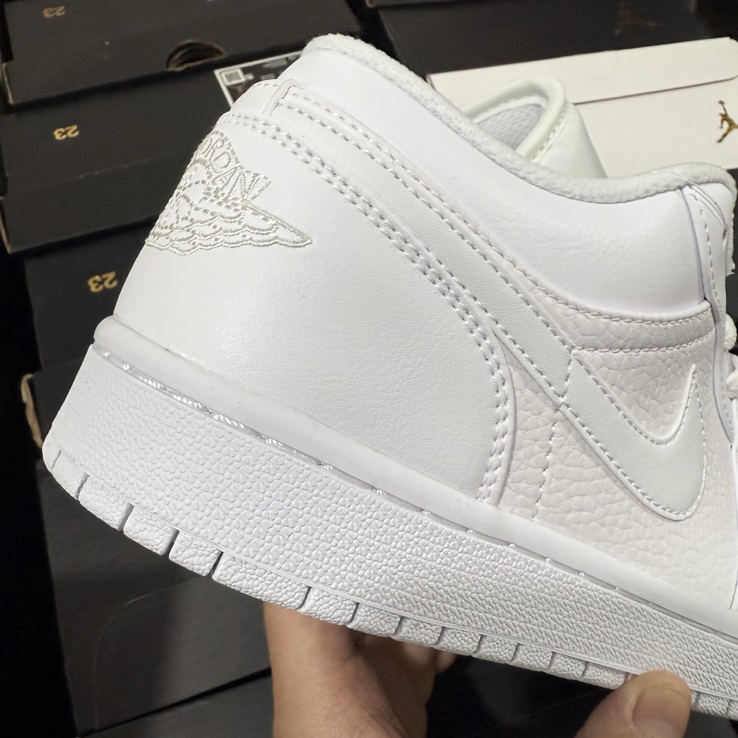 Nike Air Jordan 1 Low "Triple White" 553558-111