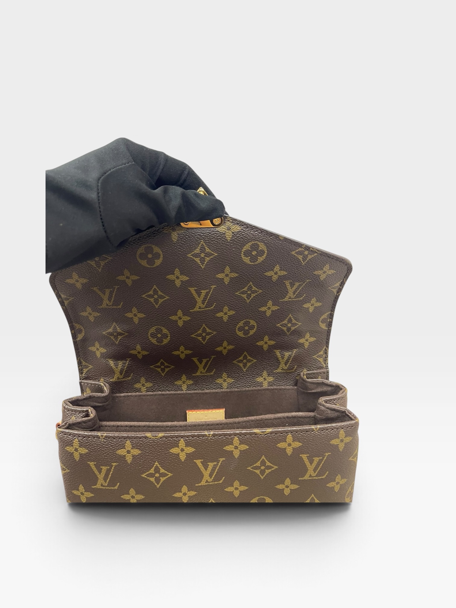 Pre-Owned Louis Vuitton Monogram Pochette Métis / Product Code: 102807