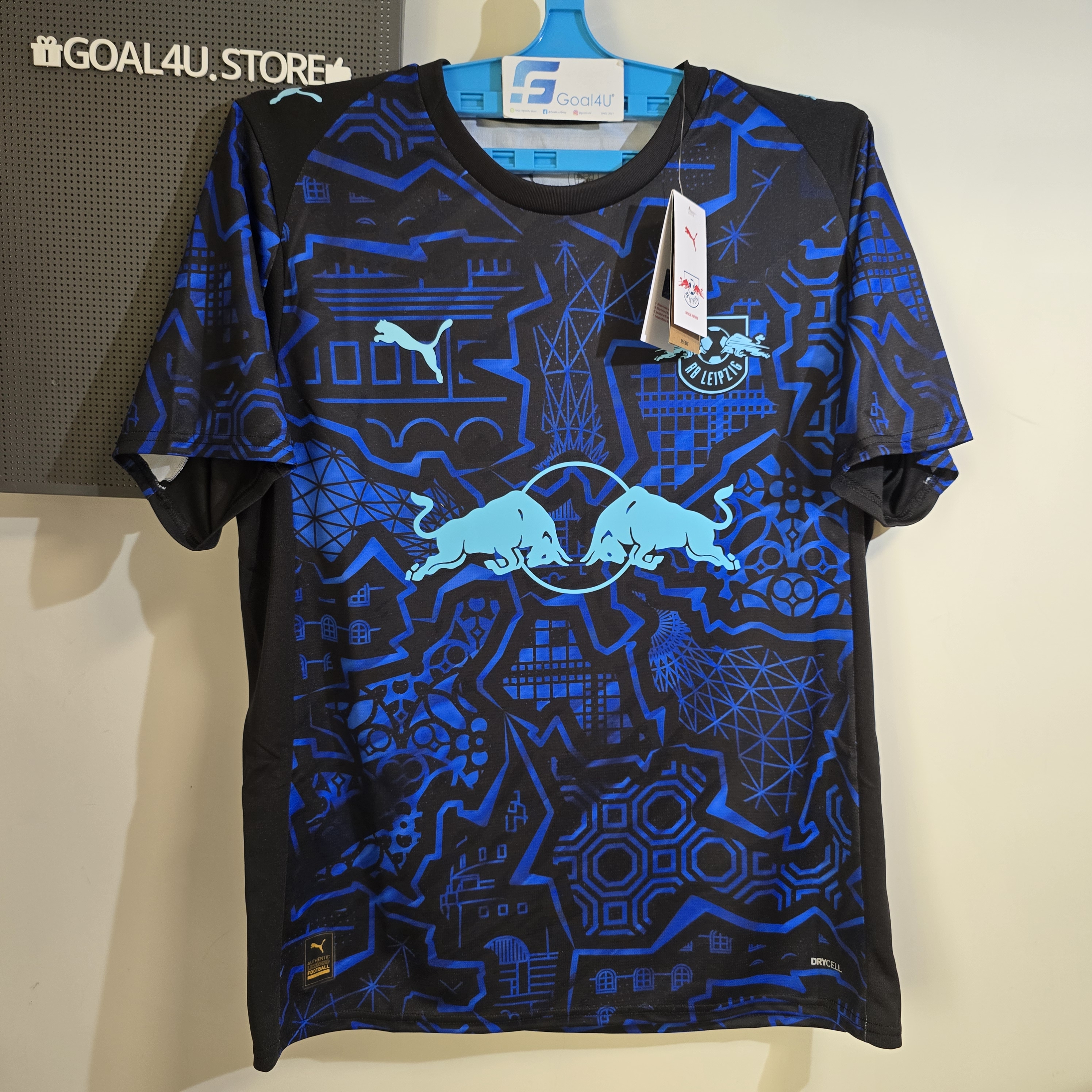 ✨ 螢光登場 Nike Leipzig 萊比錫 2025-26 特別版球衣 784029_01