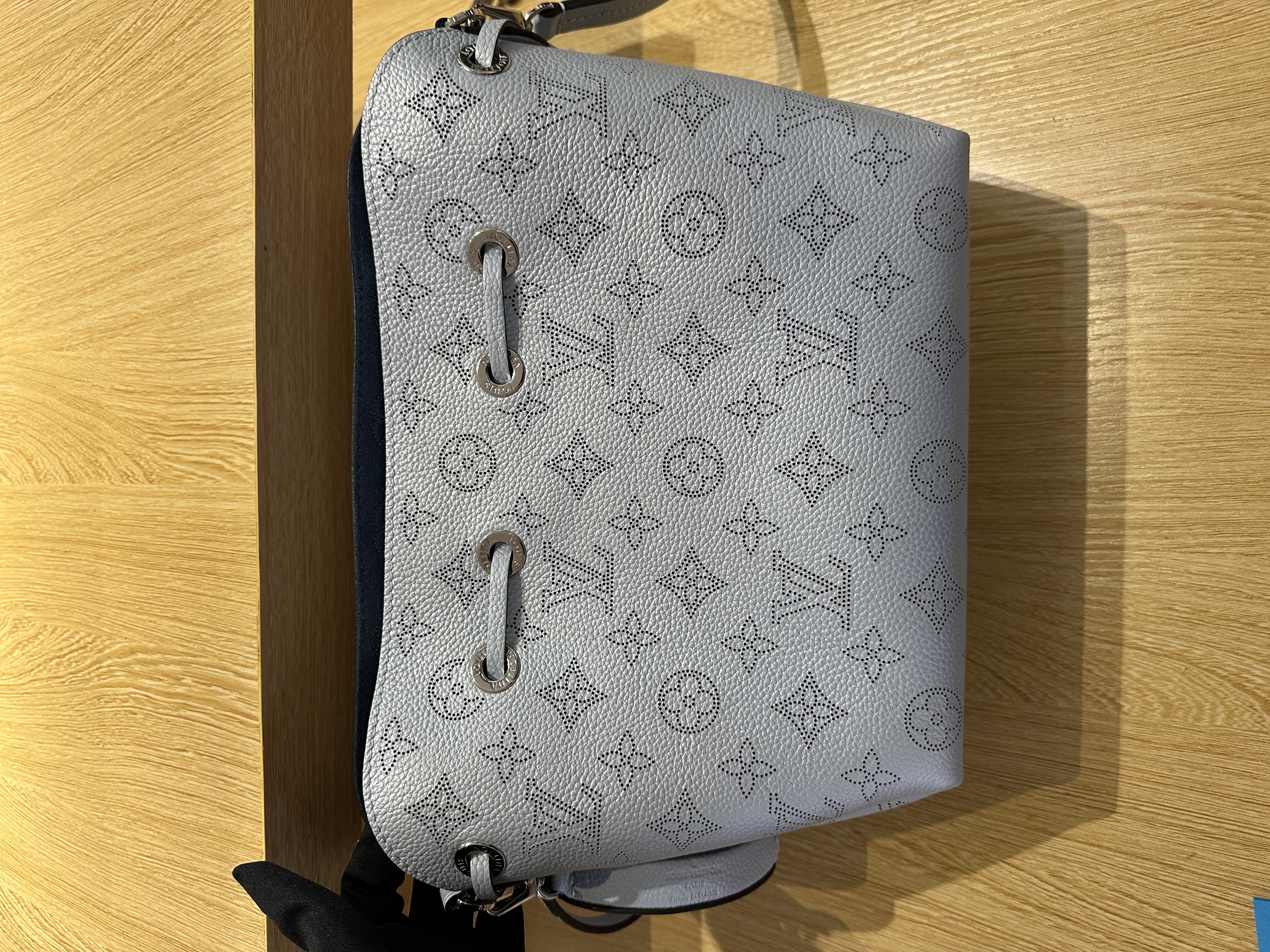 直播貨品 |  [1個-$100 2個-$300］K19