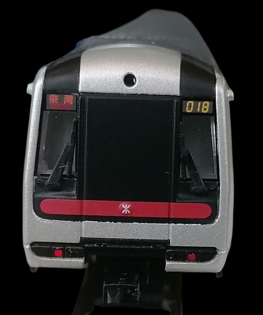 香港地鐵M車(N比例列車模型）展示車頭付路軌