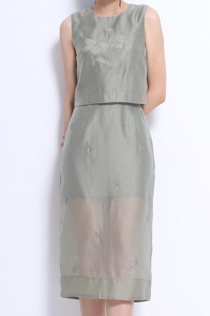 CB2811 Serene Lily Embroidered Top