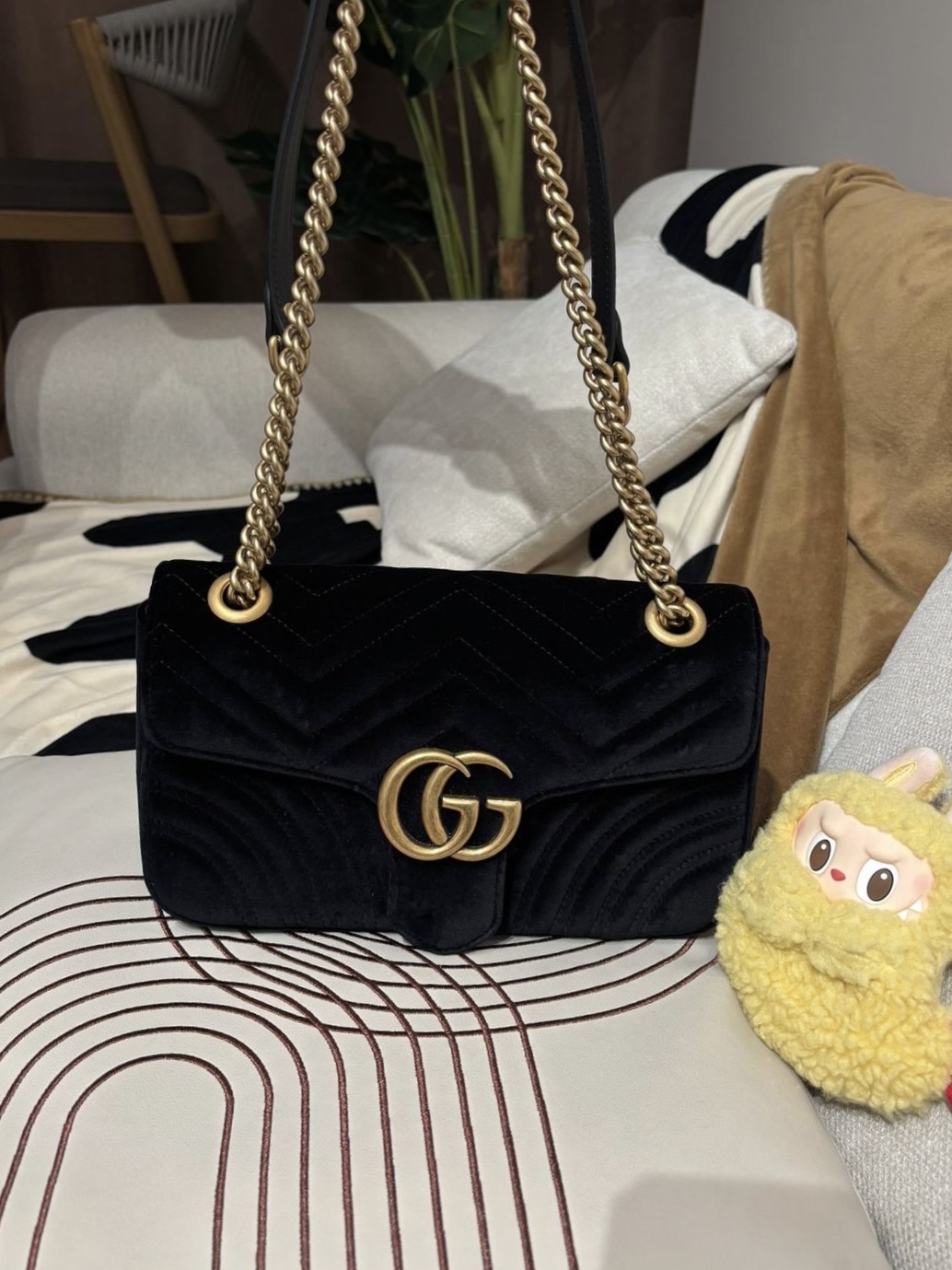 GUCCI GG MARMONT 26cm CHAIN SHOULDER BAG 443497 VELVET 100%Authentic ,98%new ✅tap ✅dust bag  