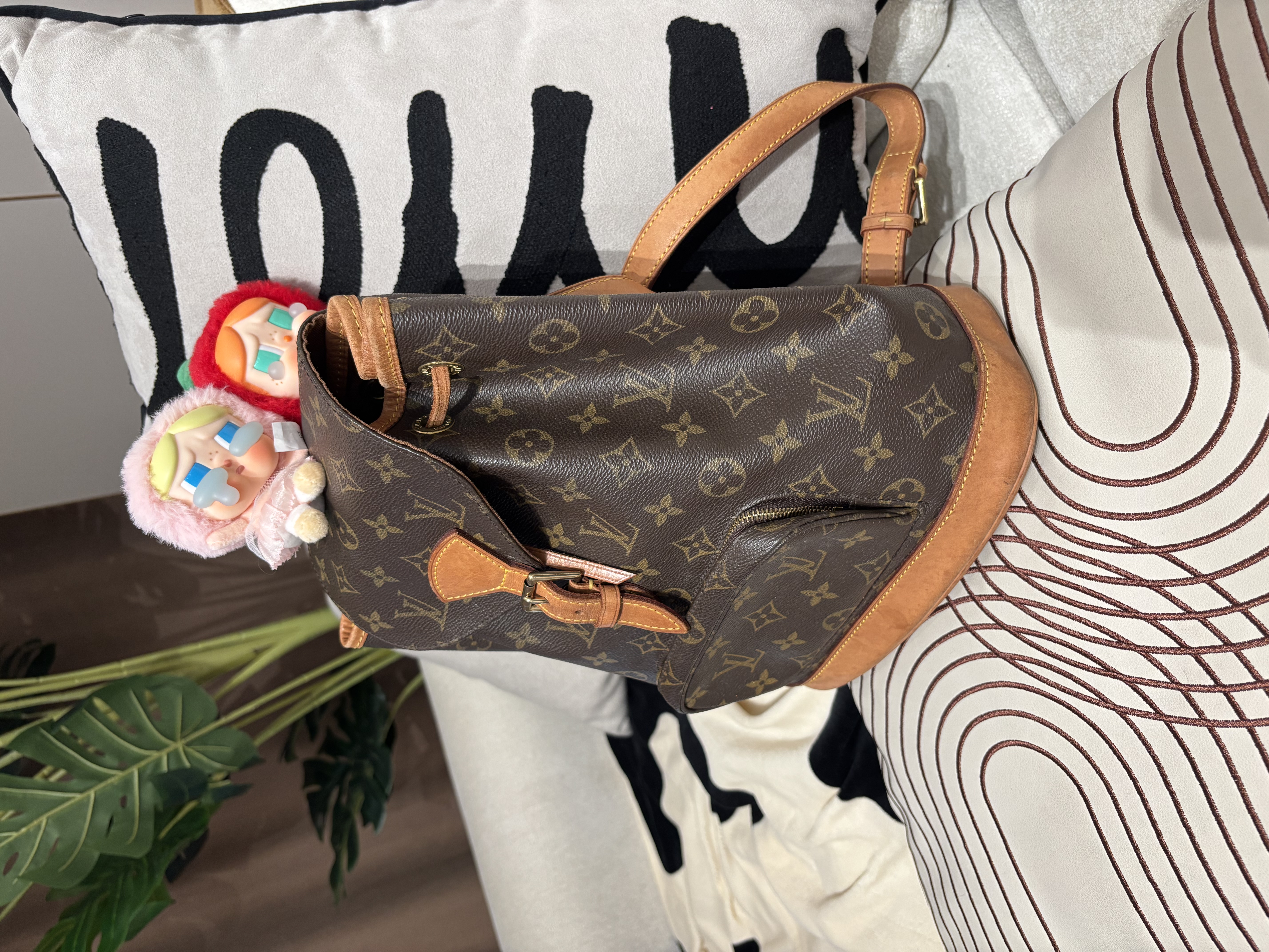Lv 