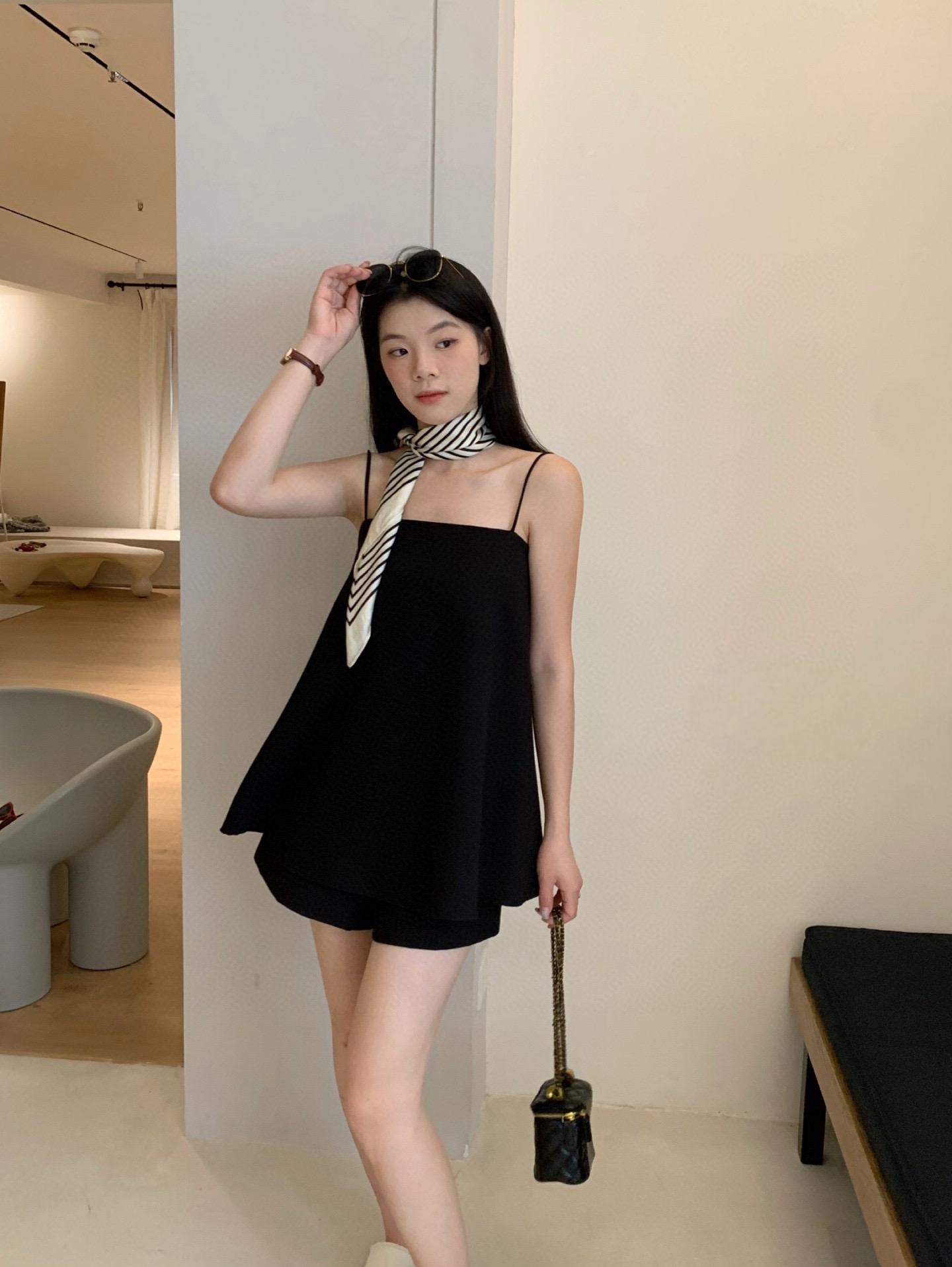 Maya Top + Short Sets 法式高级感吊带上衣+短裤套装 ( 2 Colours )