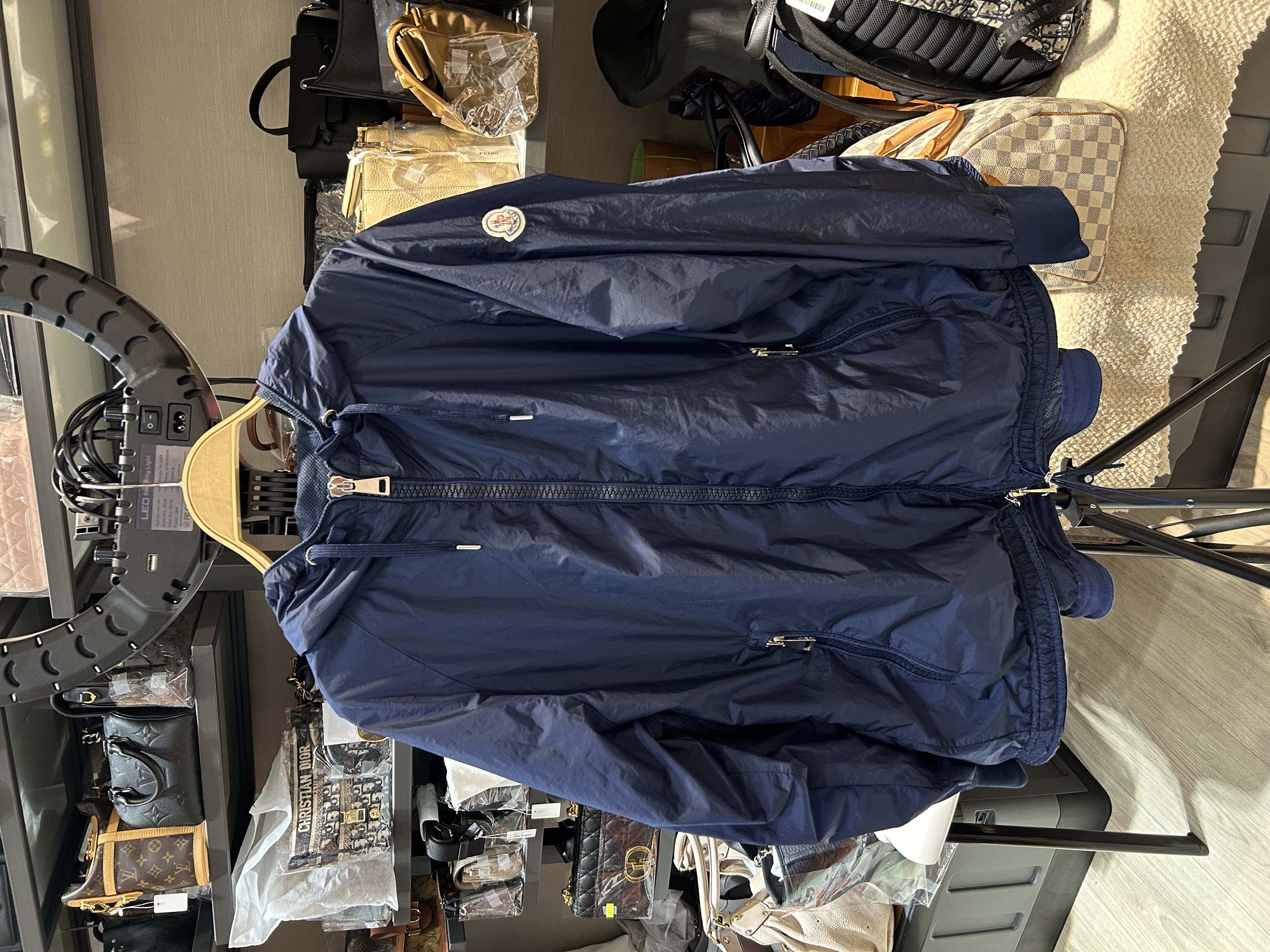 Moncler outer size 3 拉鍊風褸100%Authentic 98%new 