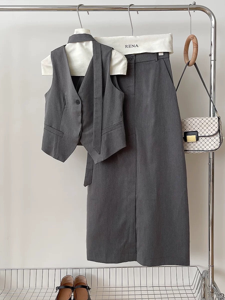 ST202复古风马甲套装