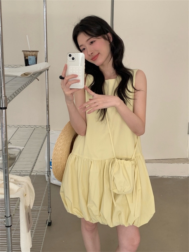 Agnes Puffy Dress free small crossbody bag 韩系减龄甜美背心花苞连衣裙配送🎁同色包包 ( 3 colours )