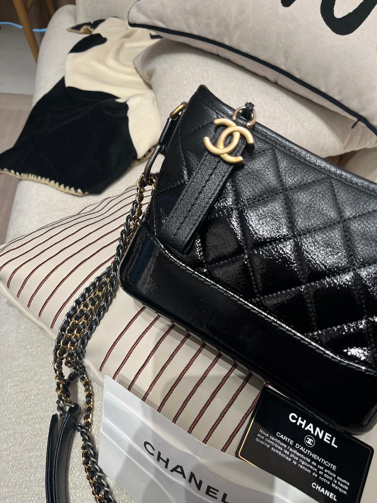 Chanel Gabriella hobo small, 100%Authentic, 98%new, ✅專門店收據 ✅Card✅Dust bag✅Box