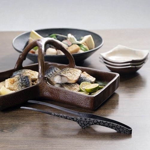 【現貨】🔥🔥【日本製《EBM》18-0黑酸化發色不鏽鋼筷型料理夾】櫻花