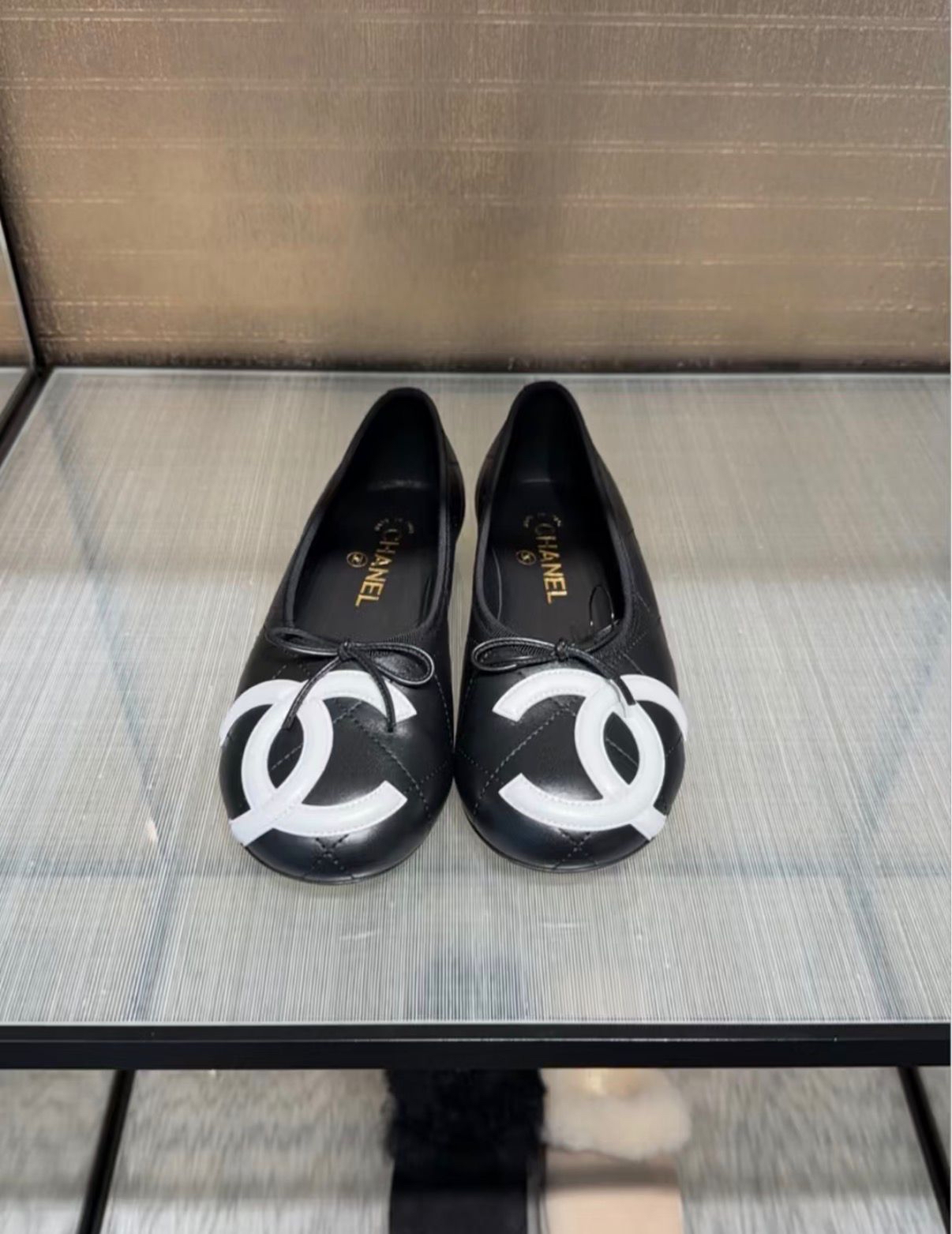 Chanel 雙C菱格紋蝴蝶結平底鞋 (2026 VIP only)