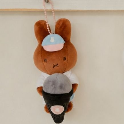 小菲兔店長醫療補助 [韓國直送] Miffy cafe Gyenongju慶州限定 冰淇淋店店員掛件 (Miffy/Melanie/Boris)