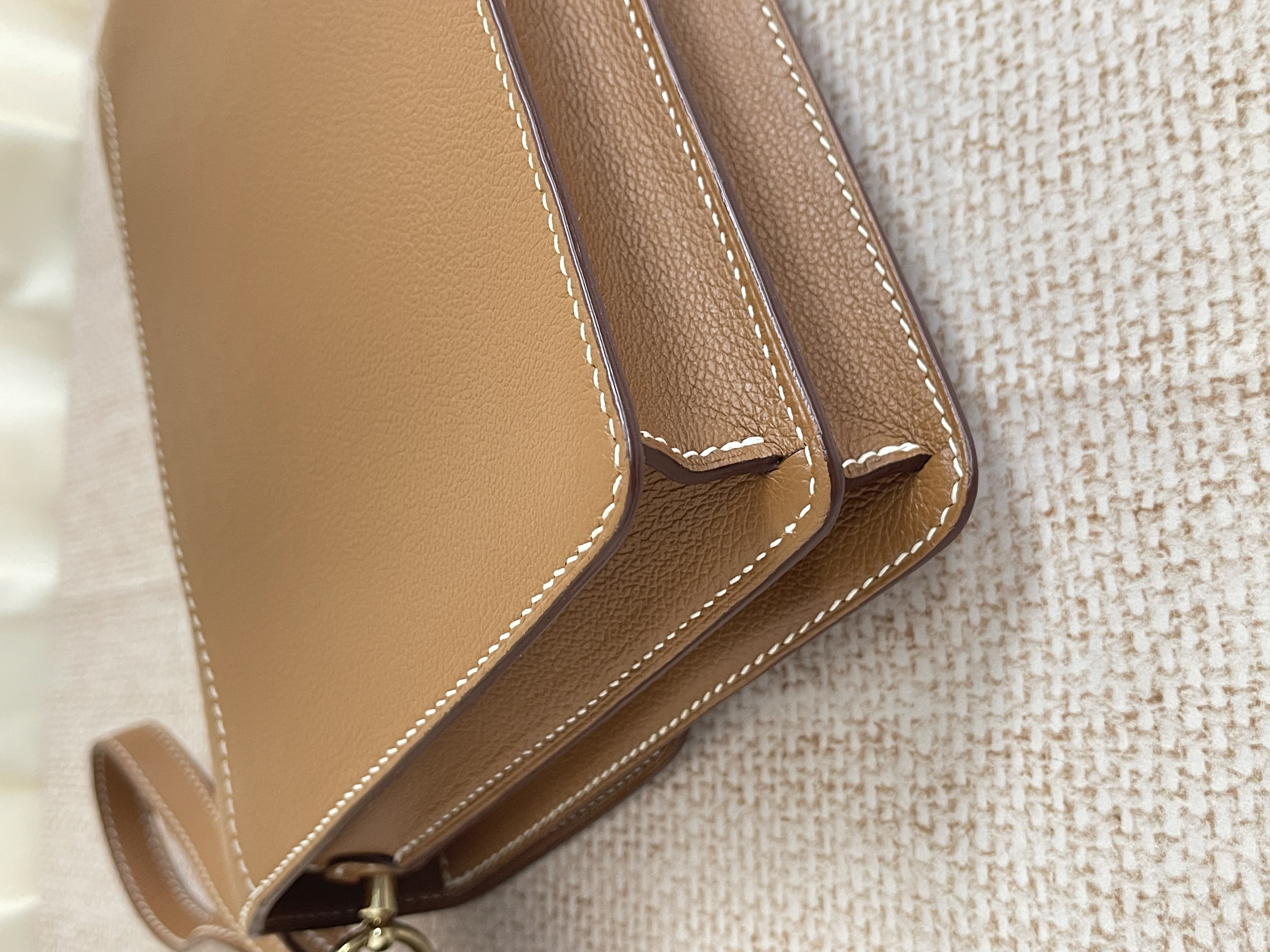 Pre-owned Hermes Roulis 24/ Stamp C/ Product Code: 26041501