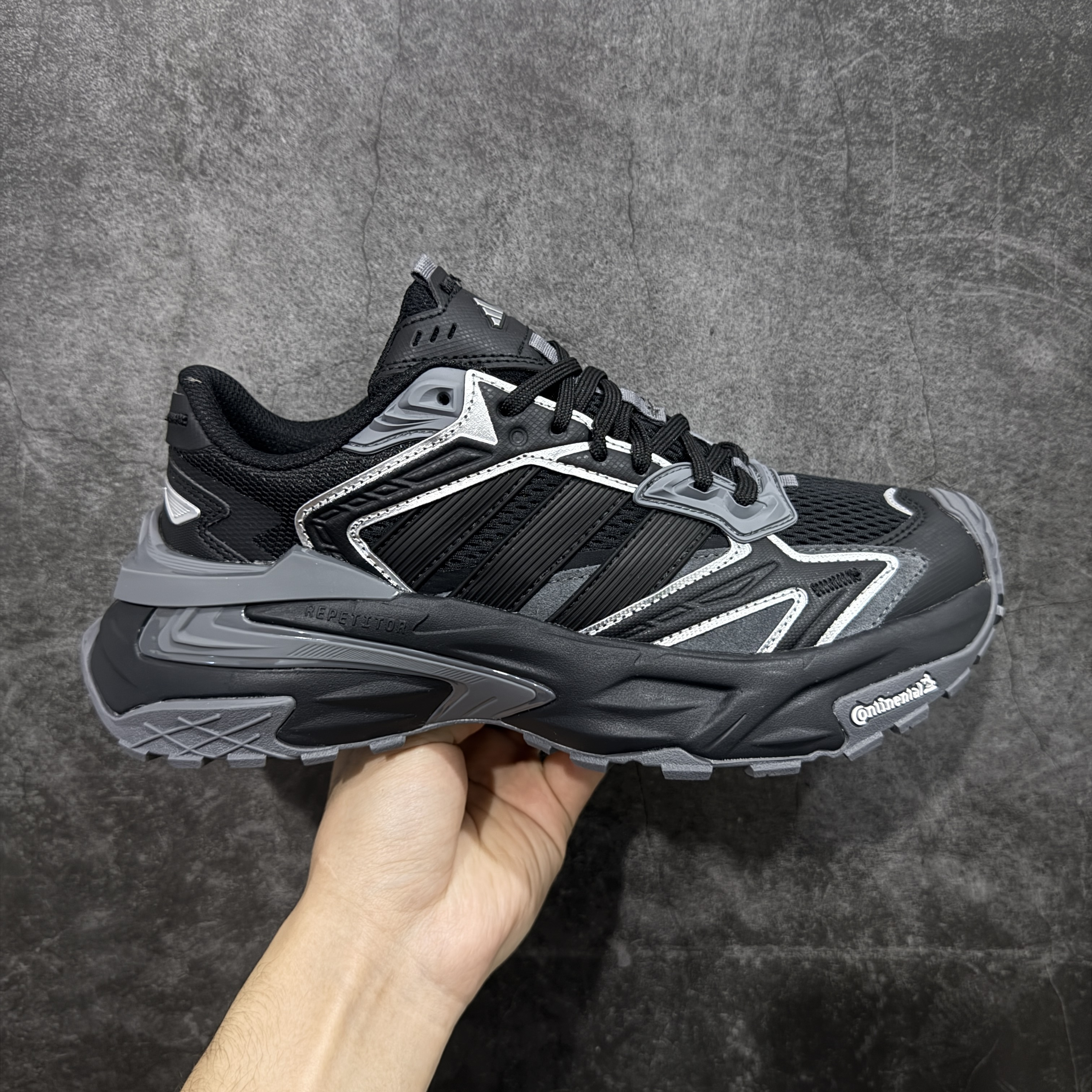 Adidas XLG Storm Edge JQ1666