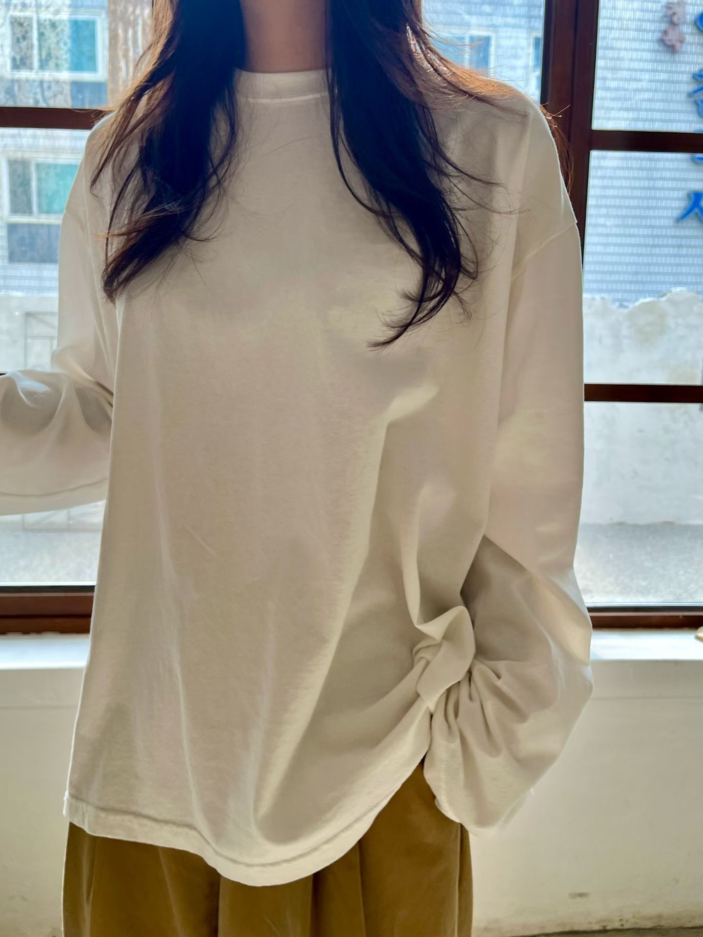 AT OY 間約刺繡小狗長袖T恤-2色