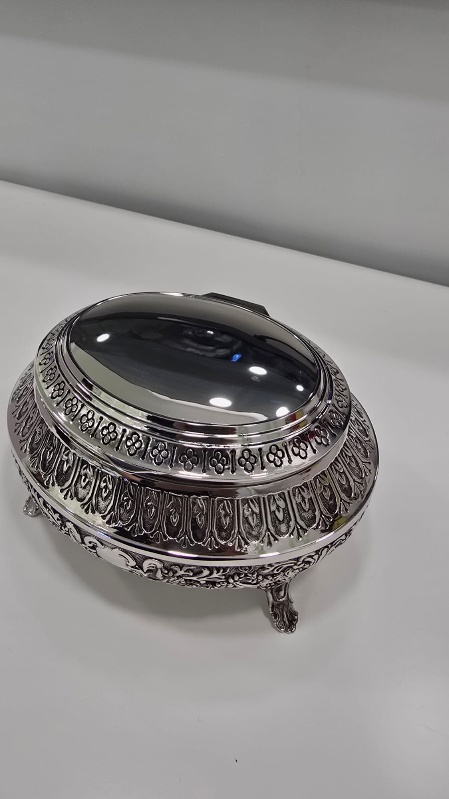 銀色抹黑花紋鵝蛋形首飾箱 K2987L