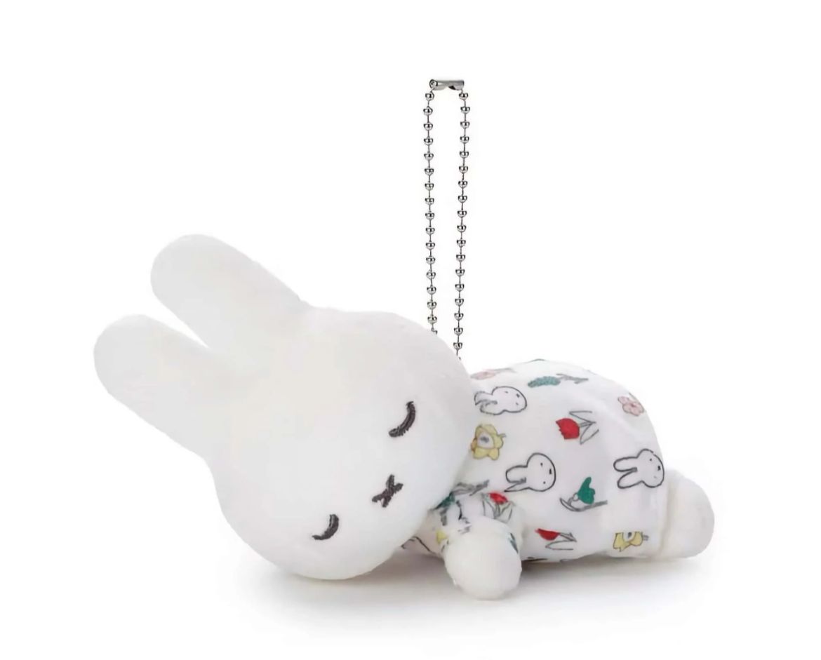 Miffy Bloom sleepy friend keychain $89/件