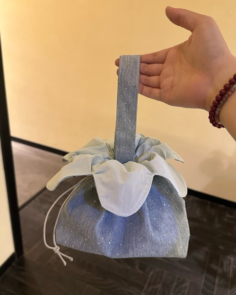 碎鑽星河牛仔花朵包 