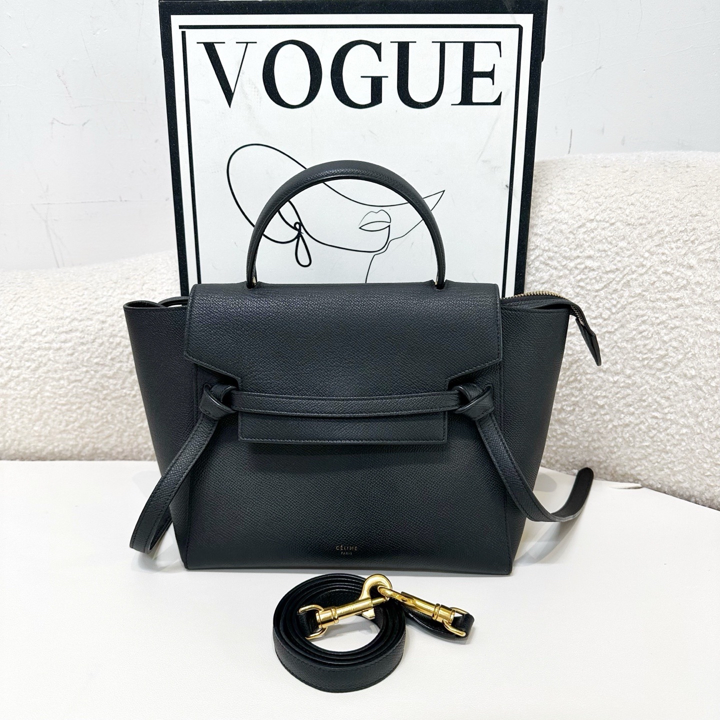 【預訂貨品】Celine Micro 黑色牛皮鯰魚包