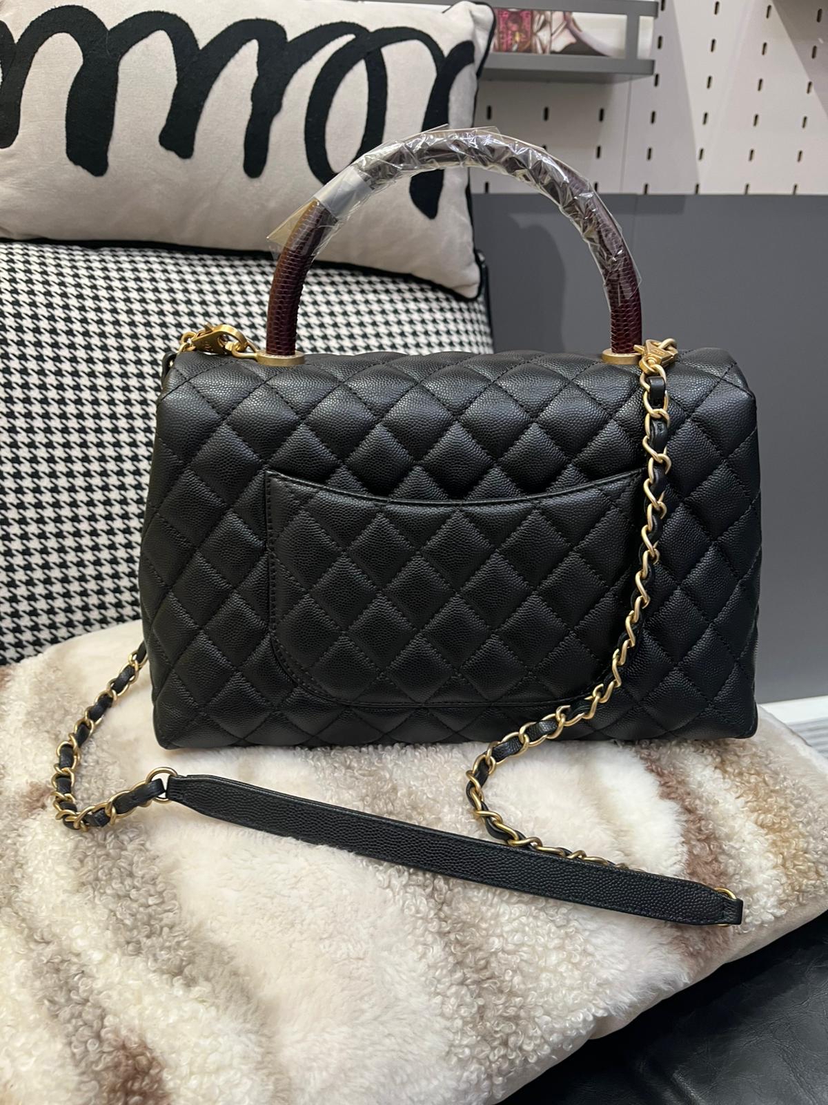 Chanel Coco Handle Medium 黑色荔枝牛皮金扣 100%Authentic, 98%New ✅29Card✅Dust bag✅Box