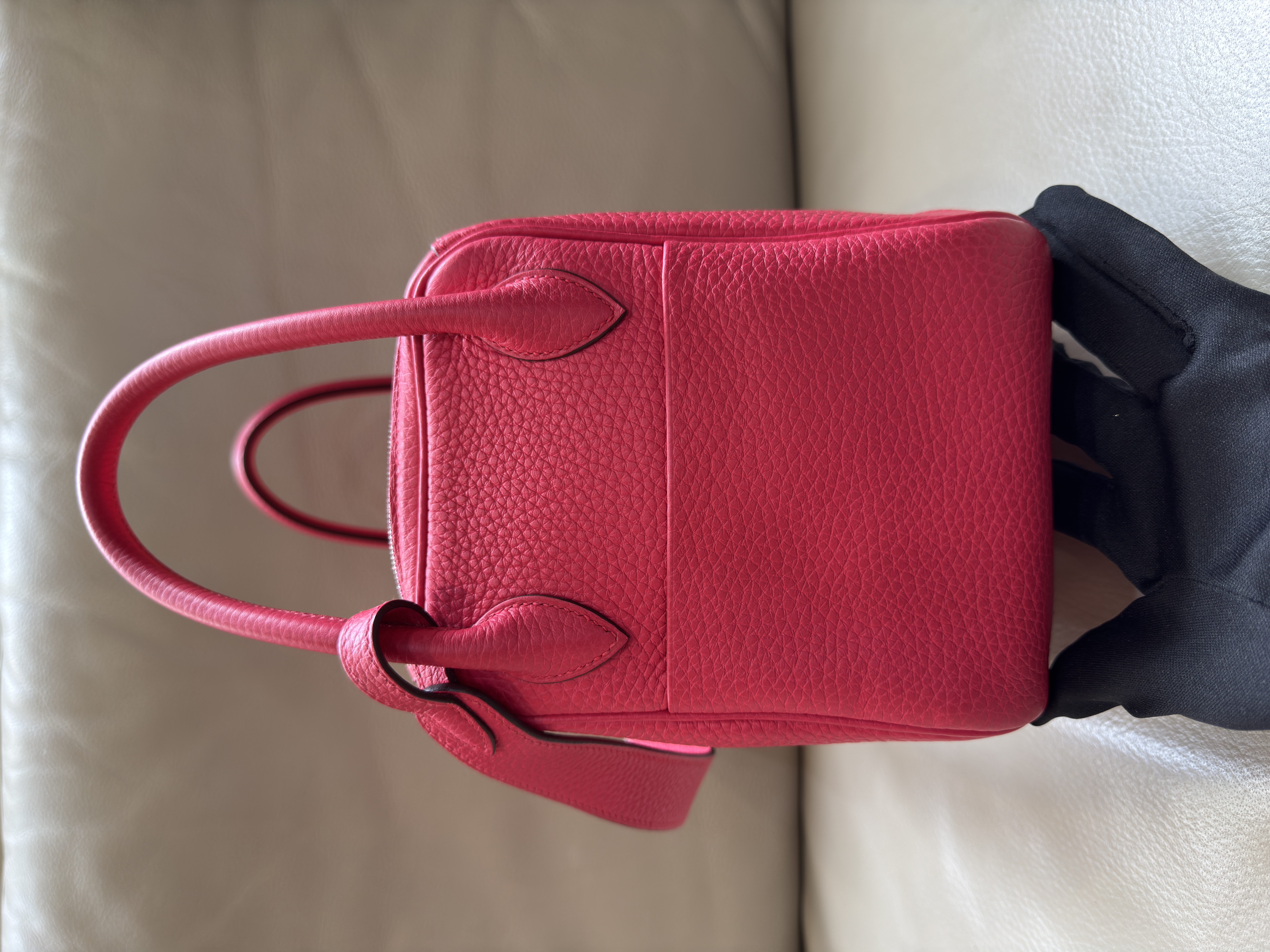 Pre-Owned HERMES Lindy 26 / Stamp Y 寶石紅 / Product Code : 26042502