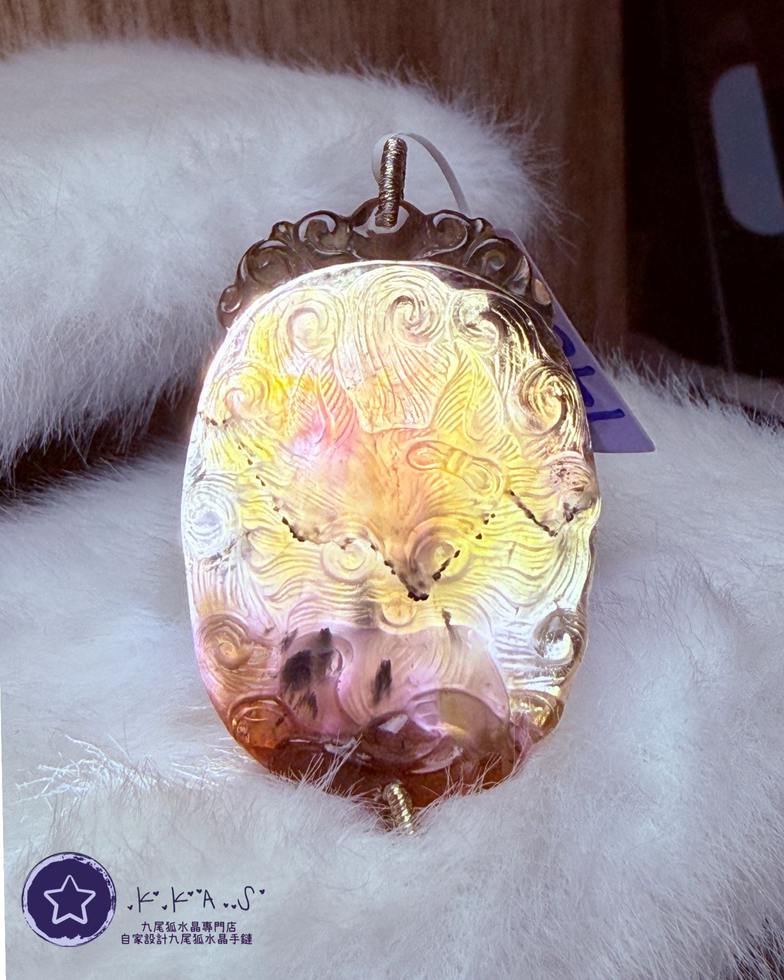 K00205 極光23 女孩九尾狐 - 吊墜/手牌兩用款
