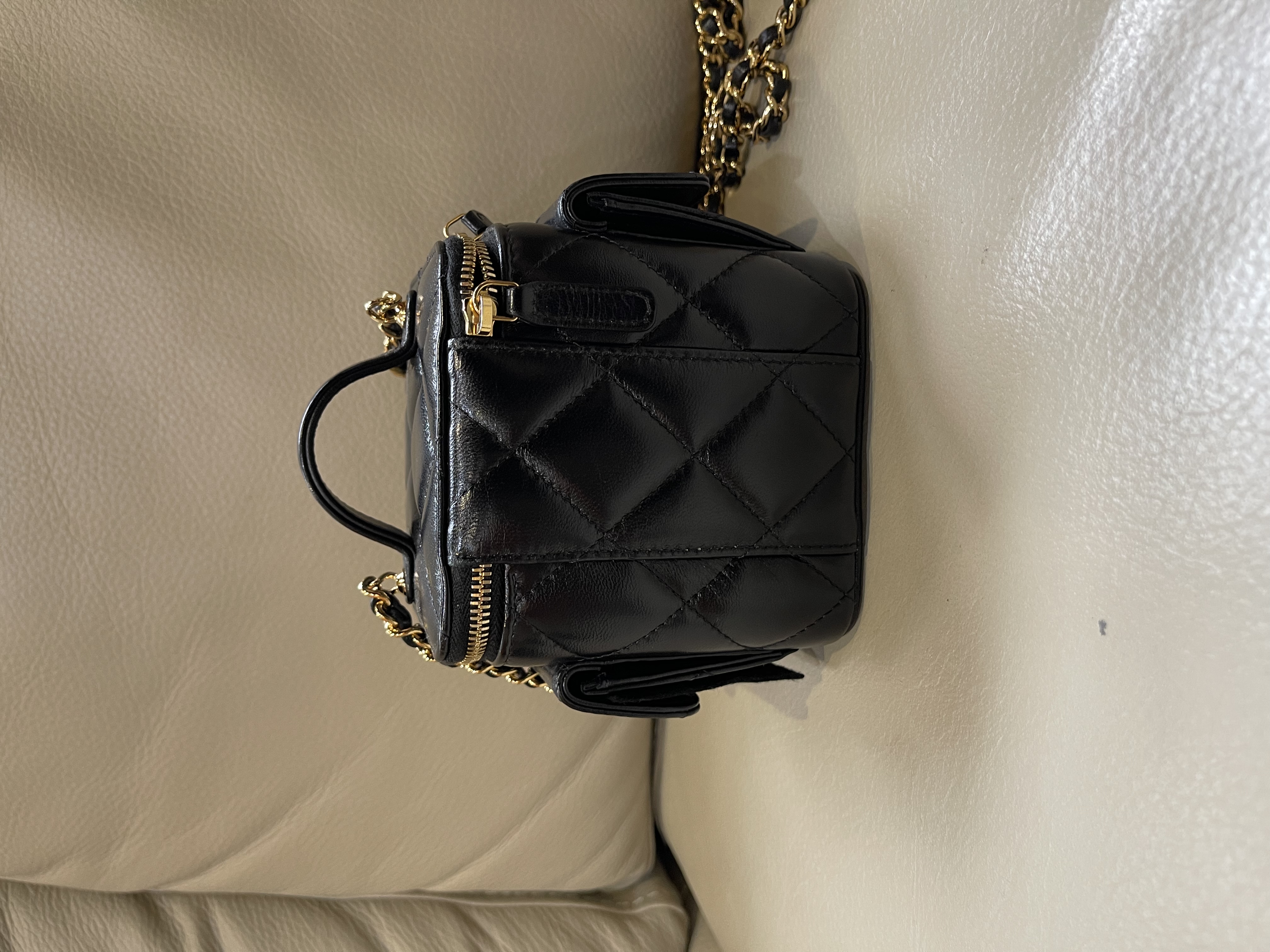 Pre-owned Chanel vanity case bag