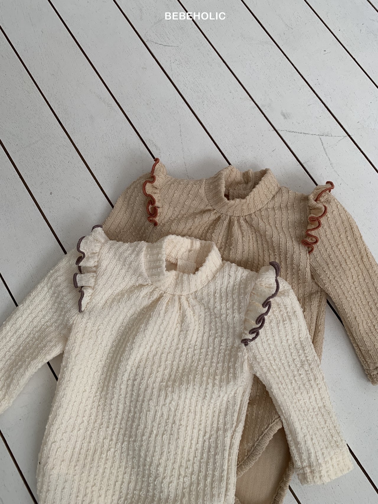 🌸預訂 韓國直送🌸🇰🇷BEBEHOLIC兩色花邊袖長袖包屁衣