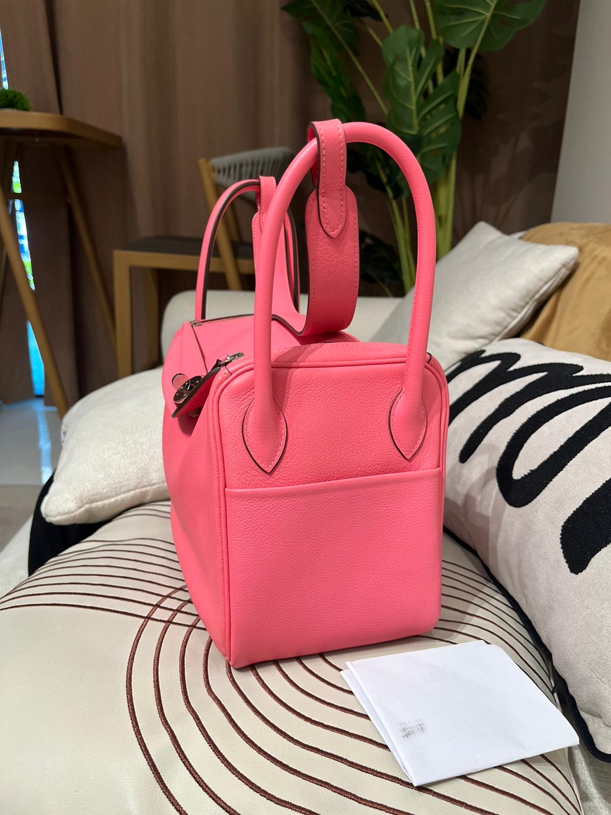 HERMES LINDY 26,8W 杜鵑粉STAMP A 100%Authentict,98%new ✅收據副本 ✅dust bag ✅BOX 