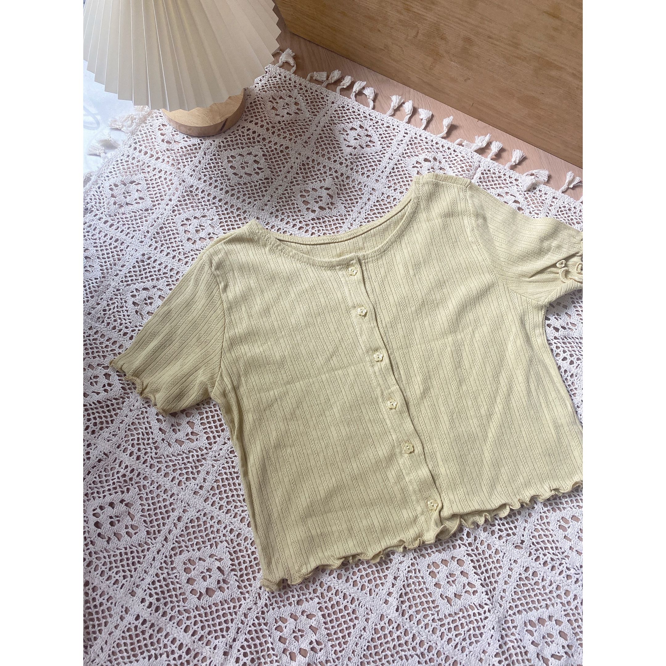 <最後現貨> <KR> ♥︎花花鈕捲邊鏤空cardigan* grey