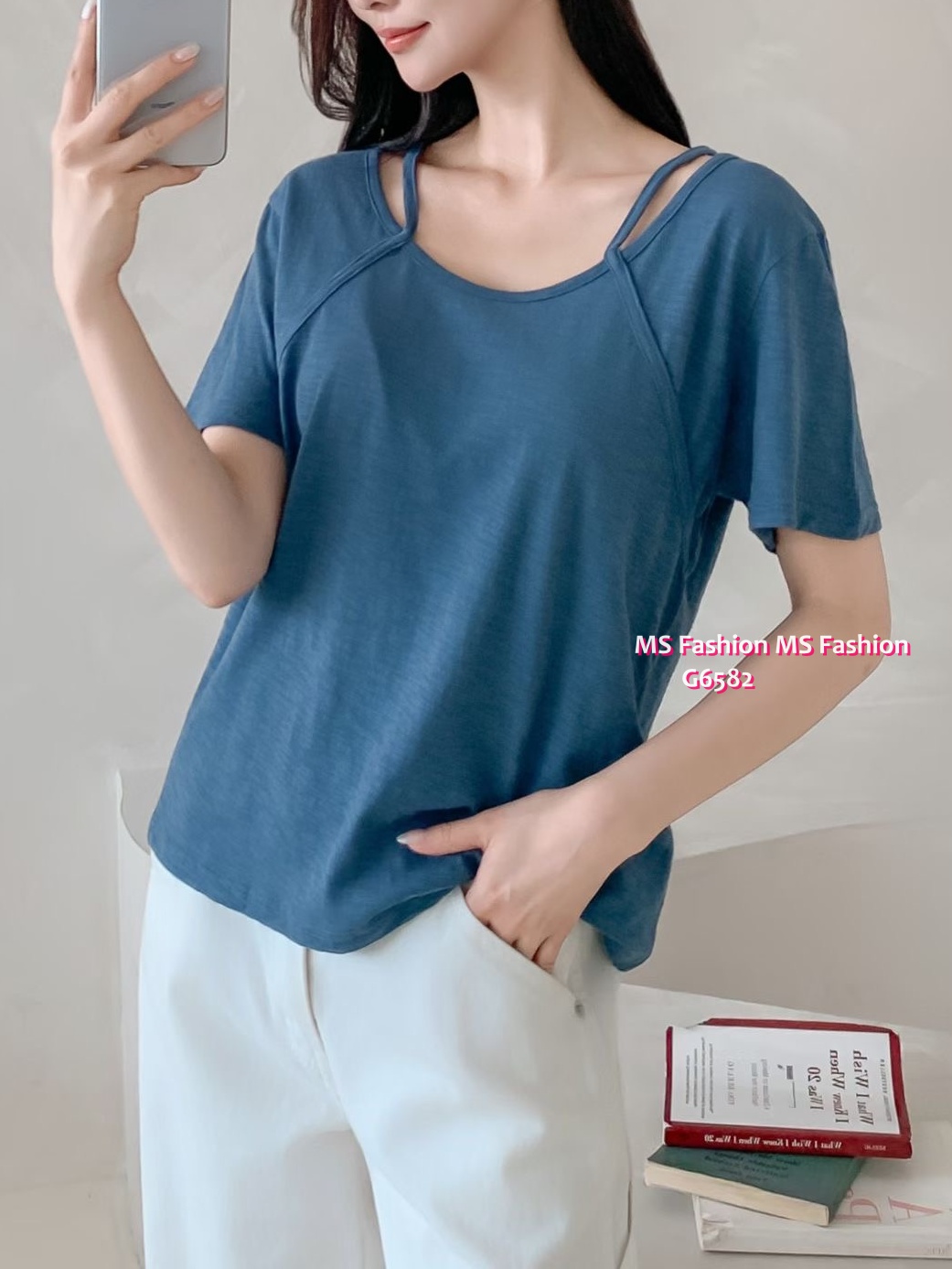 G6582 特色領淨色top