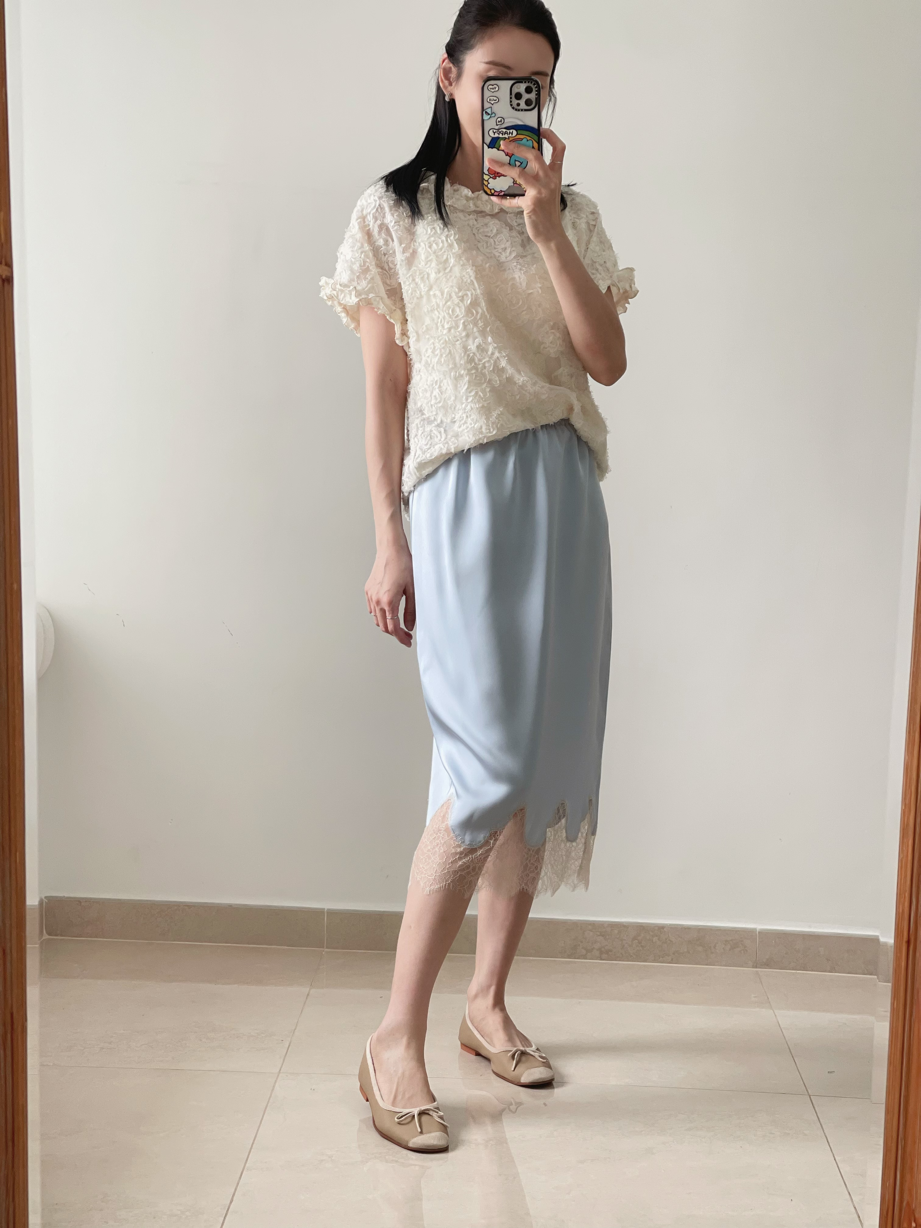 Elegant silky lace skirt