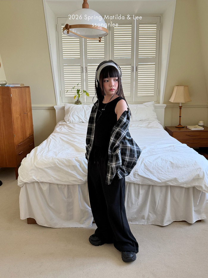 🇰🇷Matilda&Lee shirt