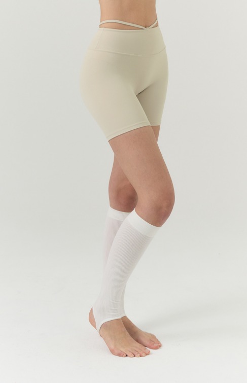 提臀 Y-Zone Free Leggings預購_3.5 Line Short Leggings by Grandeline