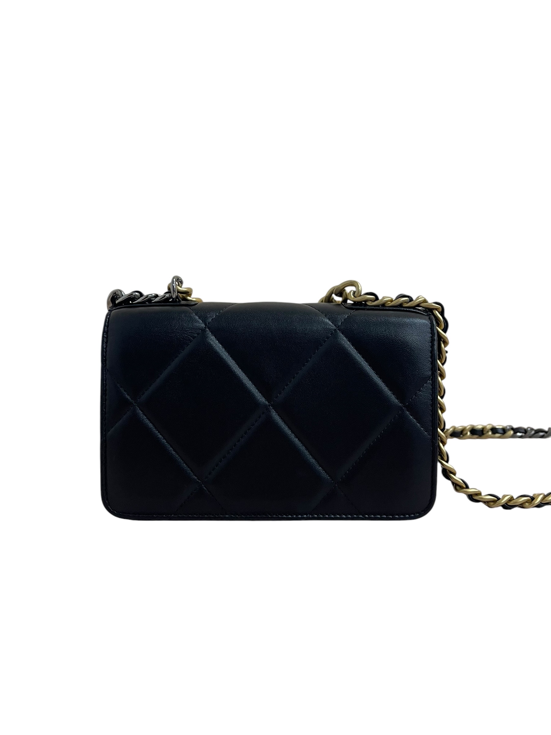 Pre-owned Chanel 19 WOC/ Product Code: 26060809